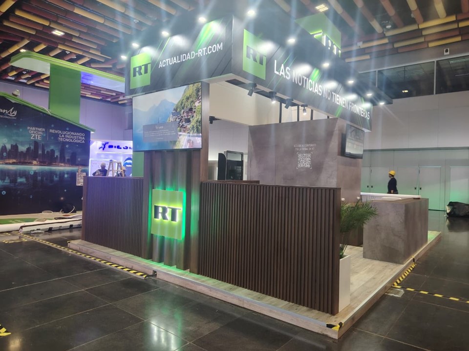 Stand para feria producido e instalado por NeoDesign Perú