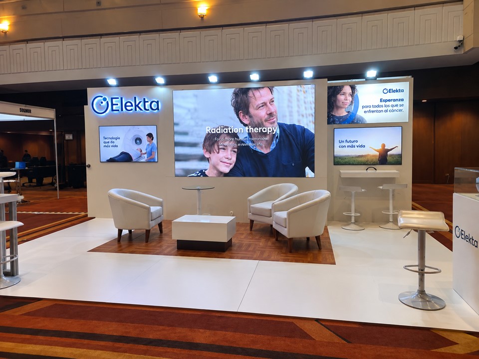 Stand personalizado para congreso médico en Lima Perú